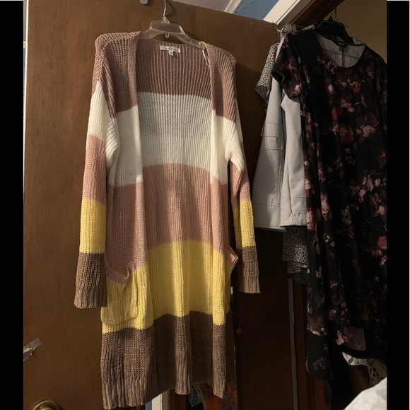 Love Tree Sweaters - Love Tree Colorblock Duster Cardigan NWOT